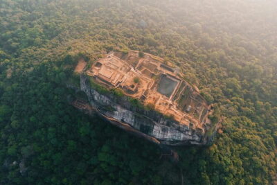 4 Days Private Tour In Sri Lanka - Day 2: Dambulla caves, Sigiriya climb, and a Kandy dance show