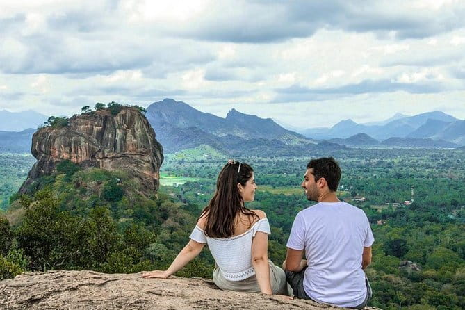 4 Days Private Tour In Sri Lanka - The chauffeur and service experience: why it gets praised