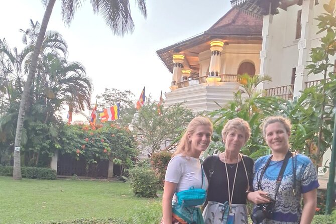 7 Day Colombo Galle Yala Ella Kandy, Sri Lanka Tour - Mirissa sunset vibes, Galle Fort, and a mangrove boat safari