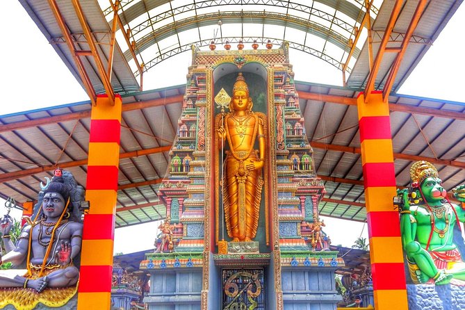 8-Day Private Ramayana Trail Tour from Colombo - Kandy’s spiritual center: From Ravana legends to the Temple of the Sacred Tooth Relic