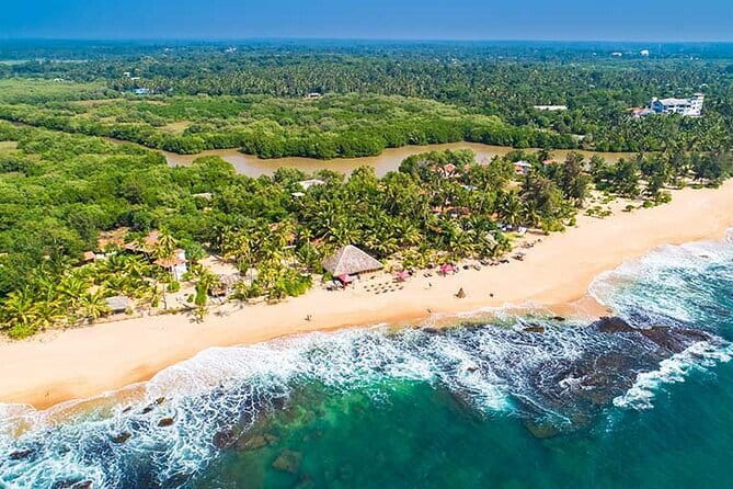 Airport Taxi Transfers from Colombo Airport to Sigiriya - Who should book this transfer (and who might skip it)
