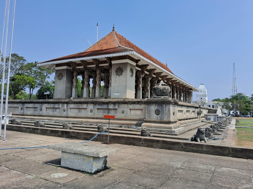 Colombo: City Sightseeing Tour by Car with Driver-Guide - Independence Memorial Hall and Colombo Fort: Marble Columns and Ocean Air