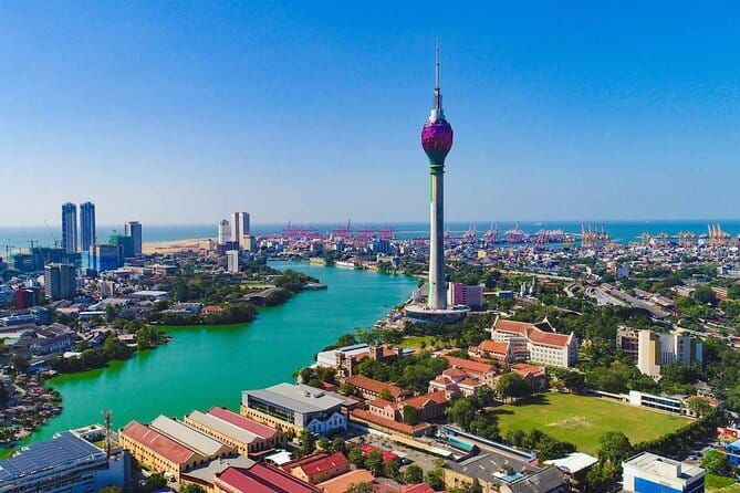 Colombo City Tour | From Colombo Port - Nelum Pokuna Theatre and Dewatagaha Mosque: Short Stops With Real Character