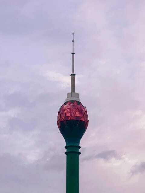 Colombo City Tour with Entry Tickets & Hotel Pickup - Old Colombo colonial flavor: the Dutch Hospital area in your route