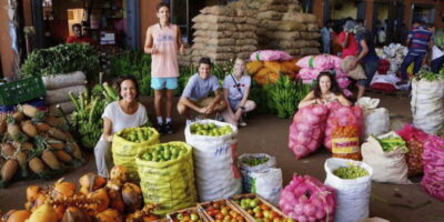 Colombo: Local Market Tour & Cooking Demo with Lunch - TukTuk Pickup and a Quick Change of Pace