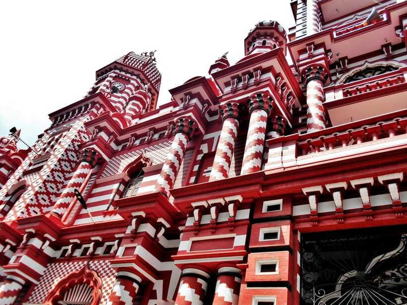 Colombo: One Day Private City Tour With Gangaramaya Temple - Viharamahadevi Park, Kopanna Vidiya, and Sacred Gates