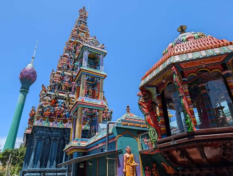 Colombo: Private City Tuk-Tuk Tour with Local Guide & Pickup - Sea Air Break: Galle Face Green, Independence Square, and Viharamahadevi Park
