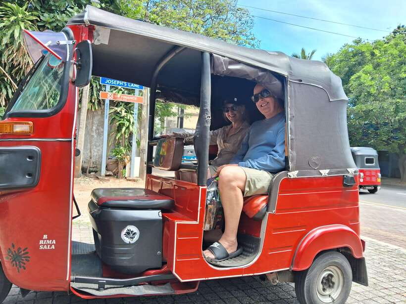 Colombo: Private Guided Tuk Tuk City Tour with Hotel Pickup - Temples, churches, and Victoria Park: Colombo’s many faiths in one loop
