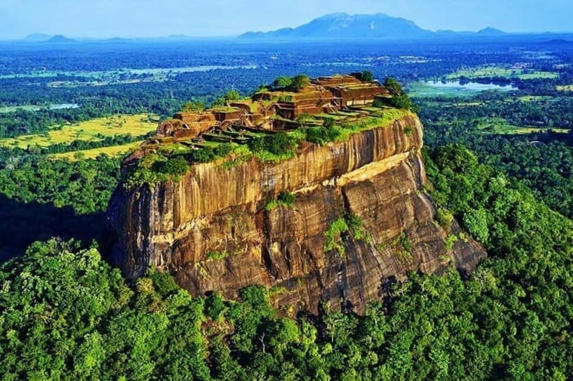Colombo: Sigiriya, Dambulla Caves, & Wildlife Day Tour - Colombo to the North Central Province: a long day, but with structure