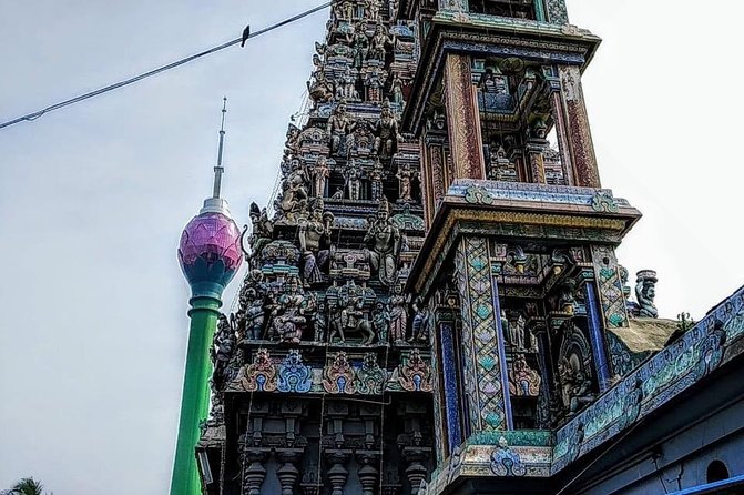 Colombo STREET Food with private guide city tour(All - included ) - Meeting point, pickup, and the start that sets the tone