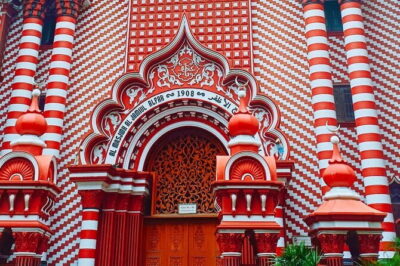 Explore Colombo City Highlights in a Private Tuk Tuk - Meeting at Galle Face Hotel and How the Day Feels in Motion