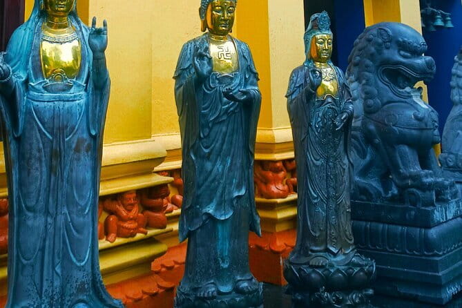 Explore Colombo City Highlights in a Private Tuk Tuk - Colombo Fort Clock Tower and the Dutch Hospital Precinct