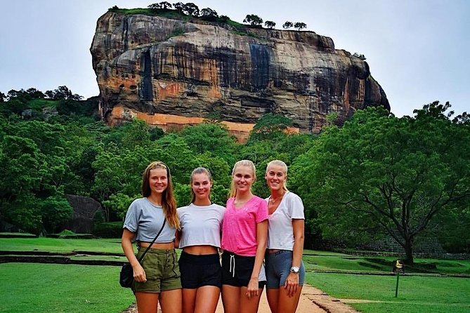 Kandy - Minneriya National park & Sigiriya Rock by tuk tuk tours - Starting at 7:00 am: pickup rhythm, private comfort, and Wi‑Fi sanity