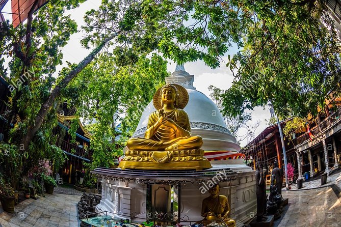 Private Night Tour in Colombo with Street Food Tasting - Kelaniya Raja Maha Vihara: Reclining Buddha and Local Art