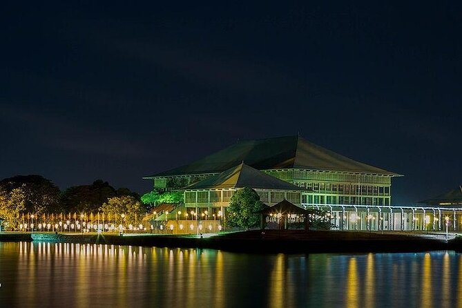Shangri-La Colombo City Tour. - Parliament of Sri Lanka: Geoffrey Bawa’s design and the city’s political core