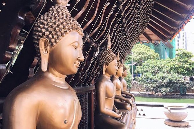Shore Excursion Colombo City Tour Highlights - Beira Lake and Independence Square: city breaks that help you breathe