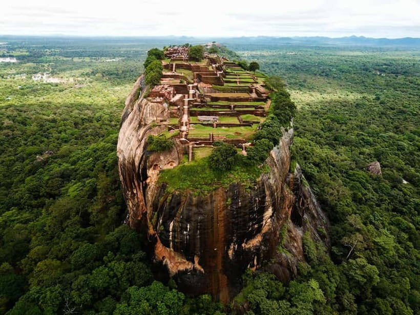 Sri Lanka Nature, culture, history and wildlife in 4 days - Why this Sri Lanka 4-day mix is such good value