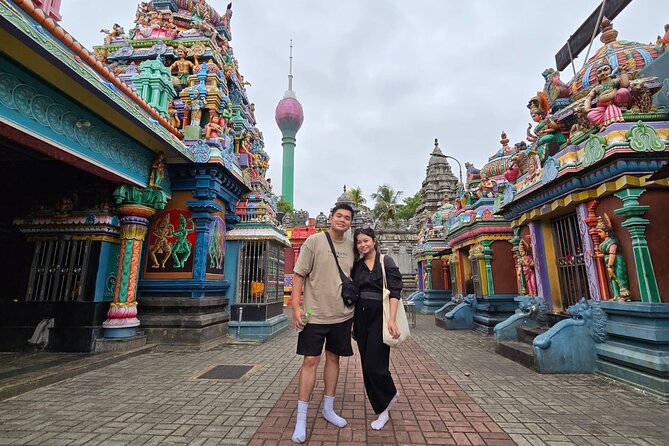 Tuk Tuk safari capital Colombo (Food and Entry Fees) Including - Gangaramaya Temple and Viharamahadevi Park: a calmer pocket in the middle