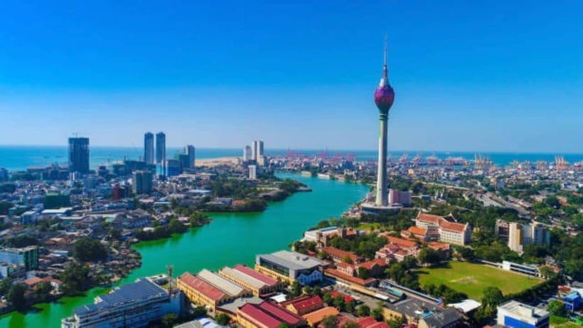 Tuk Tuk Tales of Colombo From Cruies - Lotus Tower, Red Mosque, Old Parliament: icons you can spot in seconds