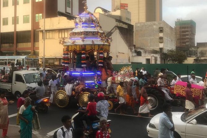 Tuk Tuk Tours From Colombo Port Passenger Dock Shore Excursions. - Viharamahadevi Park: the city’s oldest big green area near the museum